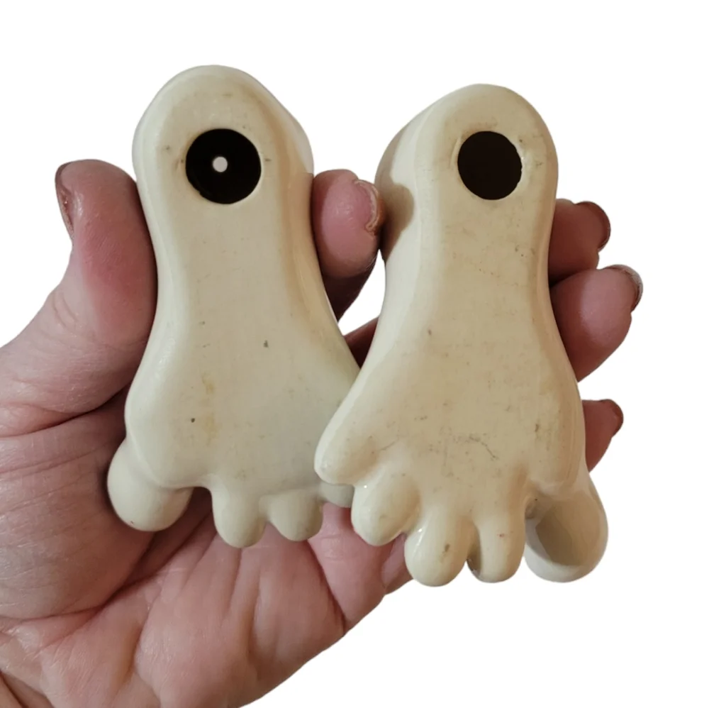 Vintage Feet Salt and Pepper Shaker Set